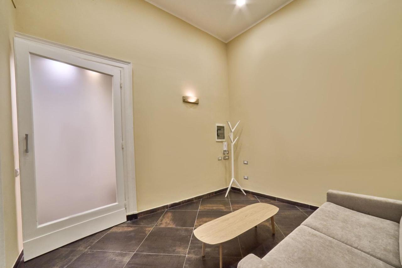 Apartment Via Niccolo Tommaseo 14 Naples